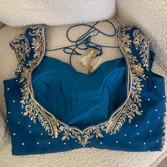 Teal lehenga - Picture 3 of 5